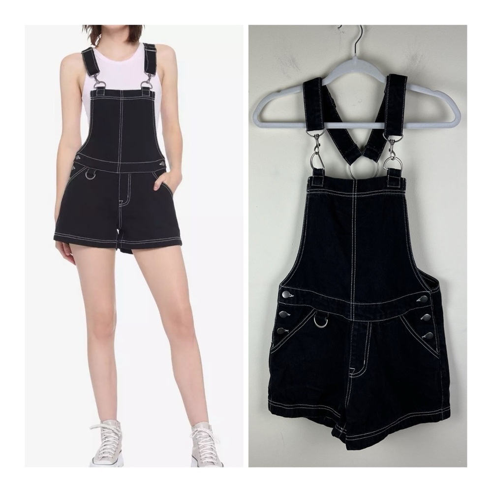 Hot Topic | 90s Goth Core Black Hardware Overall Shorts | Juniors S